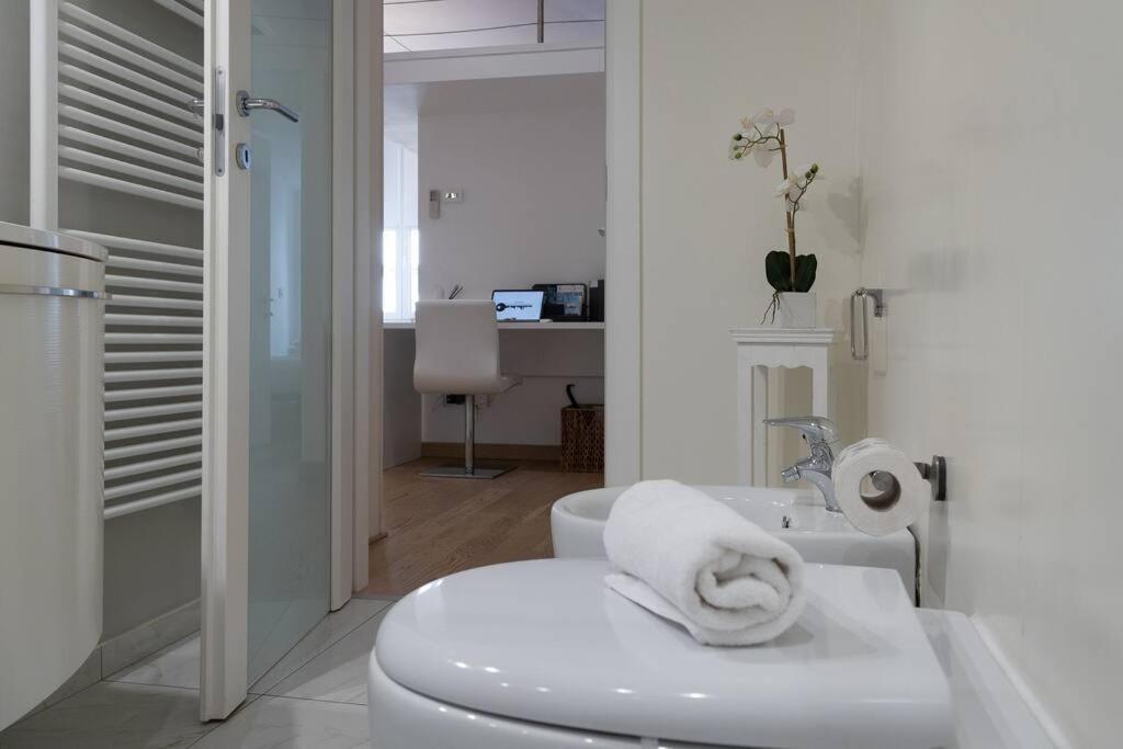 Apartments Trieste Centro I Imbriani 12 Εξωτερικό φωτογραφία